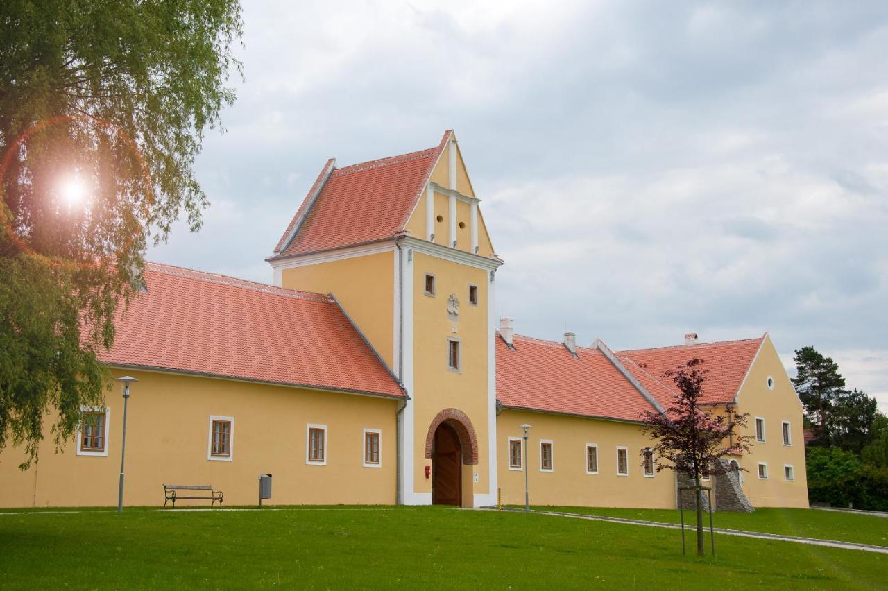 Schuettkasten Geras Luaran gambar