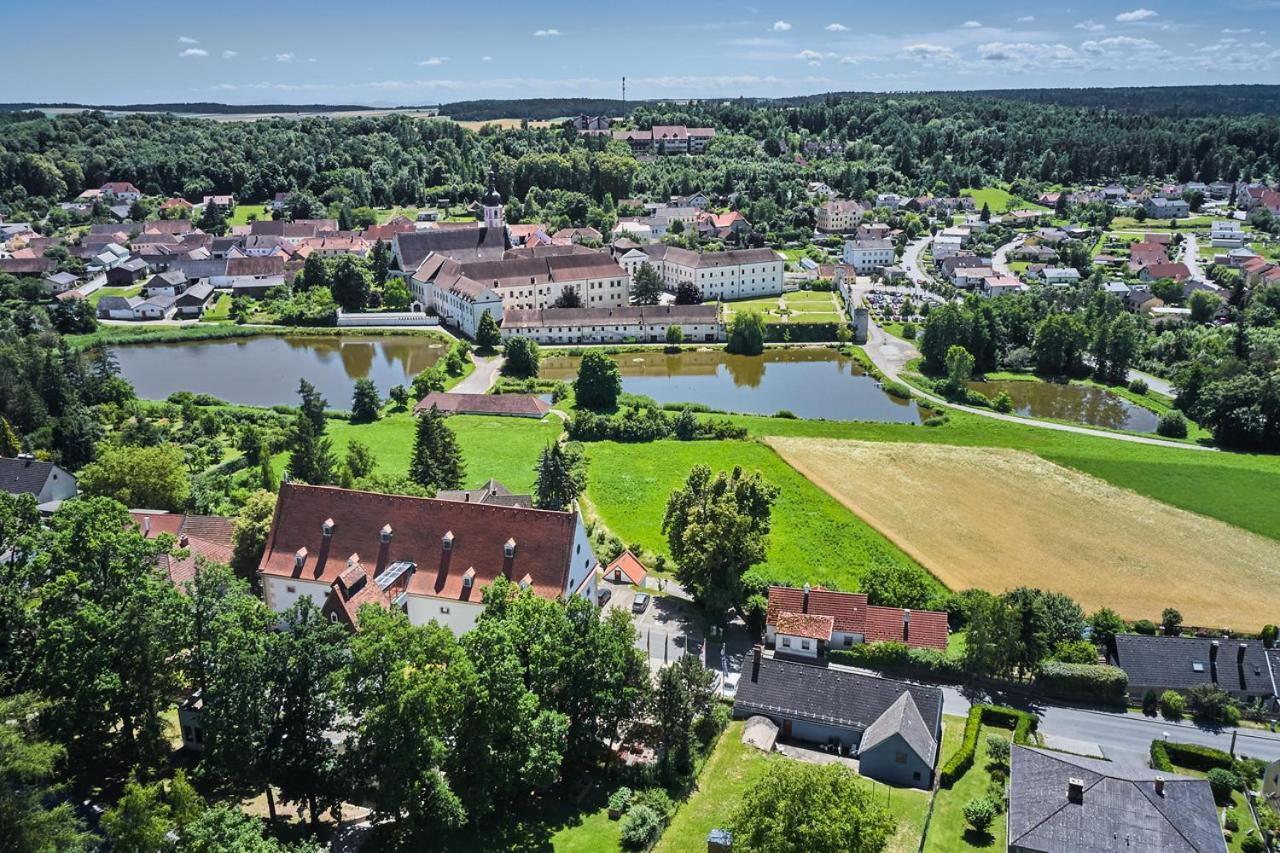 Schuettkasten Geras Luaran gambar